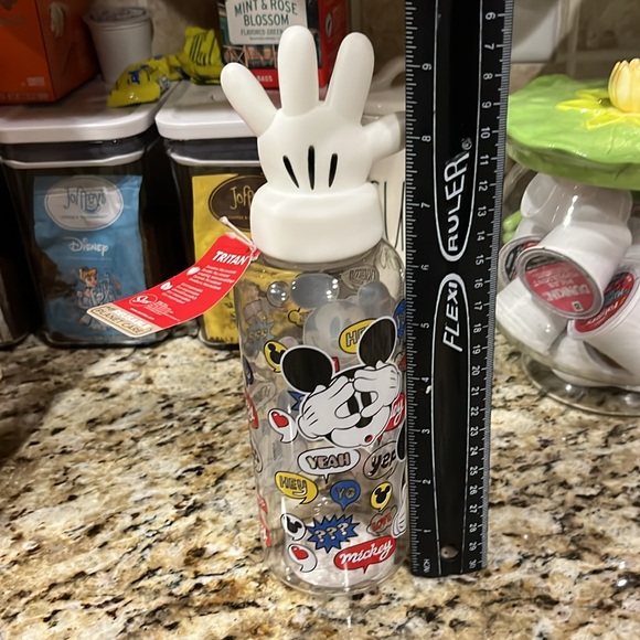 Disney Mickey Mouse Tritan Reusable Bottle 19.24 Oz New - Picture 10 of 10